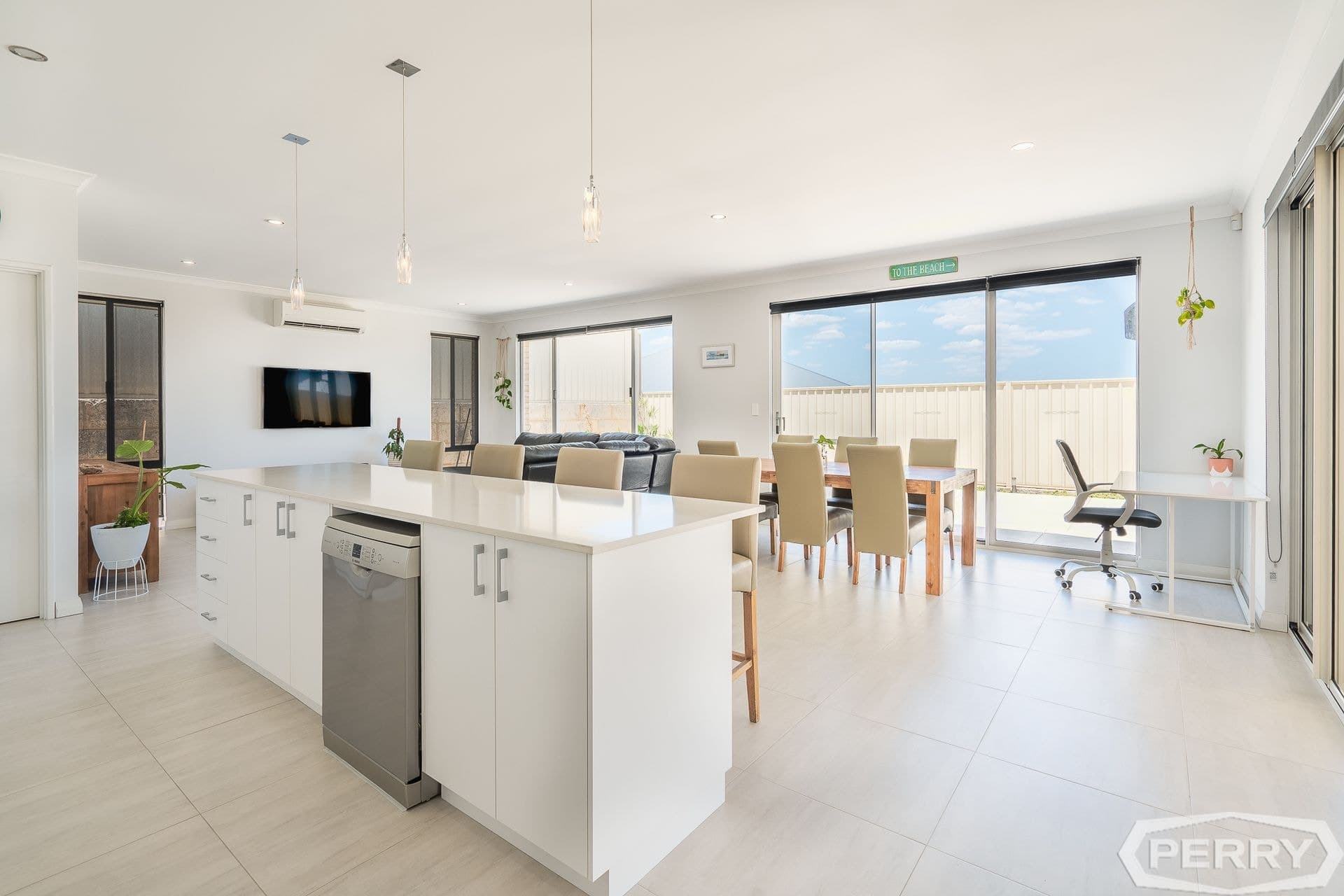 8 Lisle Road Madora Bay WA, Madora Bay - Thumbnail 5