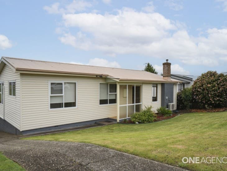 68 Stirling Street, Acton - Thumbnail 2