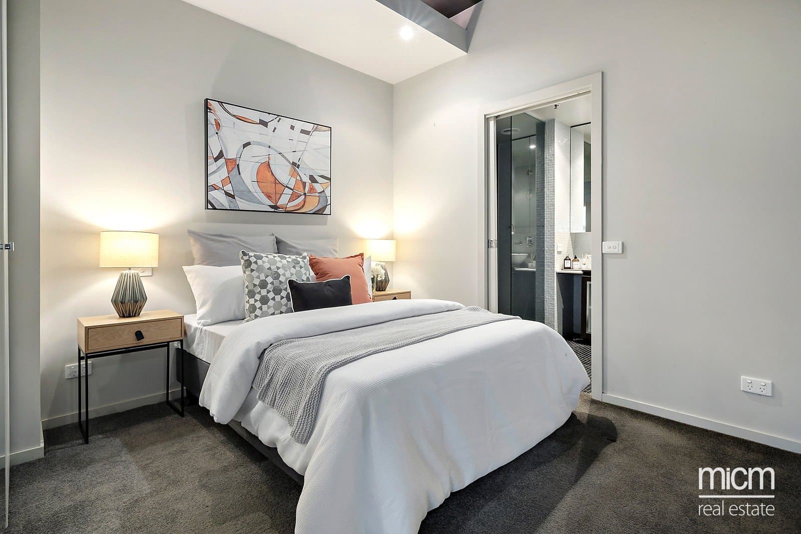 604/320 St Kilda Road
                                    Sold, Southbank - Thumbnail 6