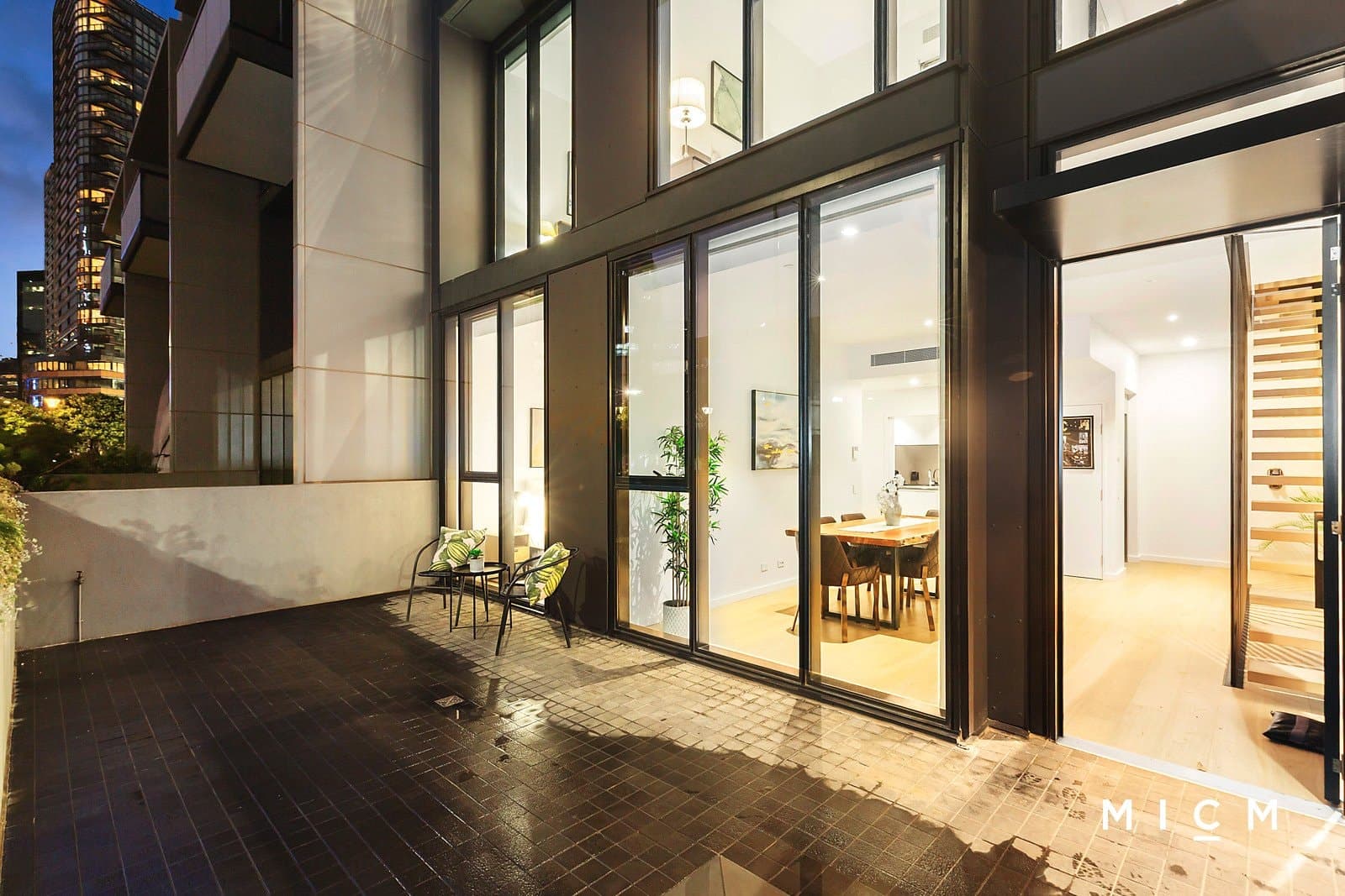 925 Collins Street
                                    Sold, Docklands - Thumbnail 7