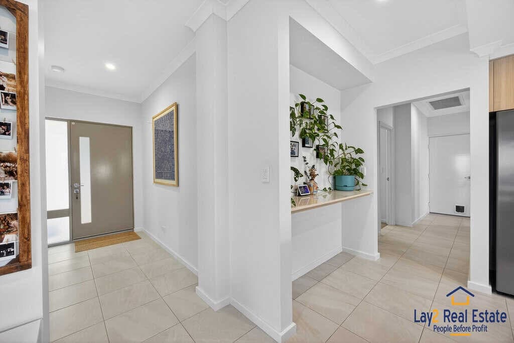 2/8A Roberts Street, Bayswater WA, Bayswater - Thumbnail 2