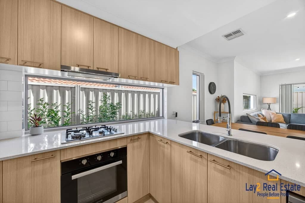2/8A Roberts Street, Bayswater WA, Bayswater - Thumbnail 4