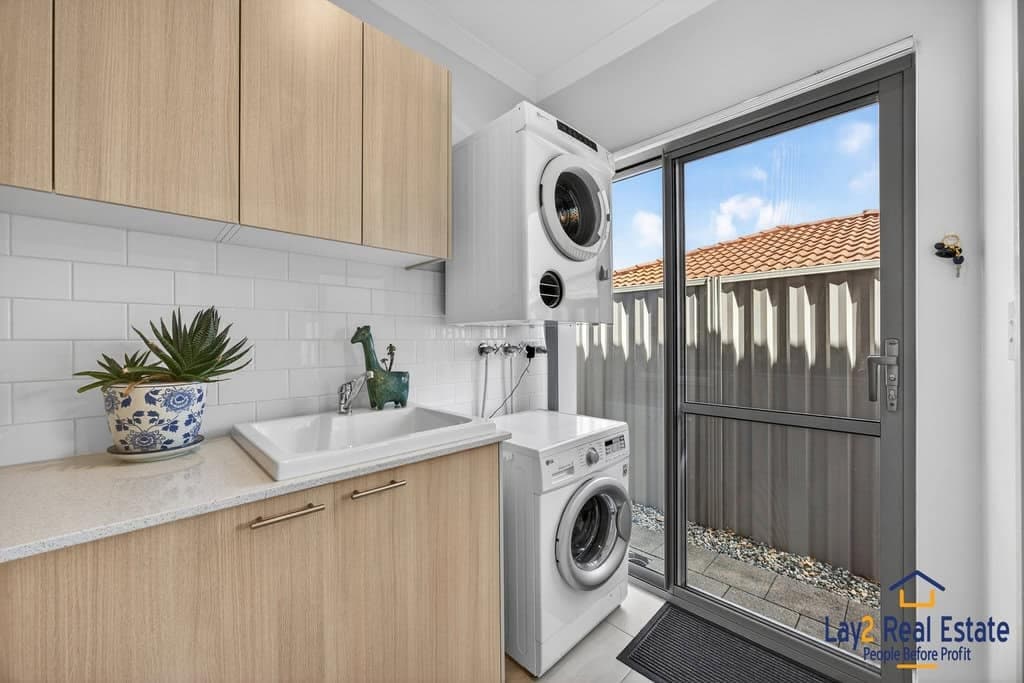 2/8A Roberts Street, Bayswater WA, Bayswater - Thumbnail 8