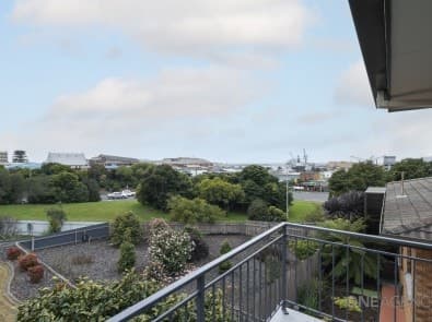 2/9 Fleming Court, Burnie, Burnie - Image 1