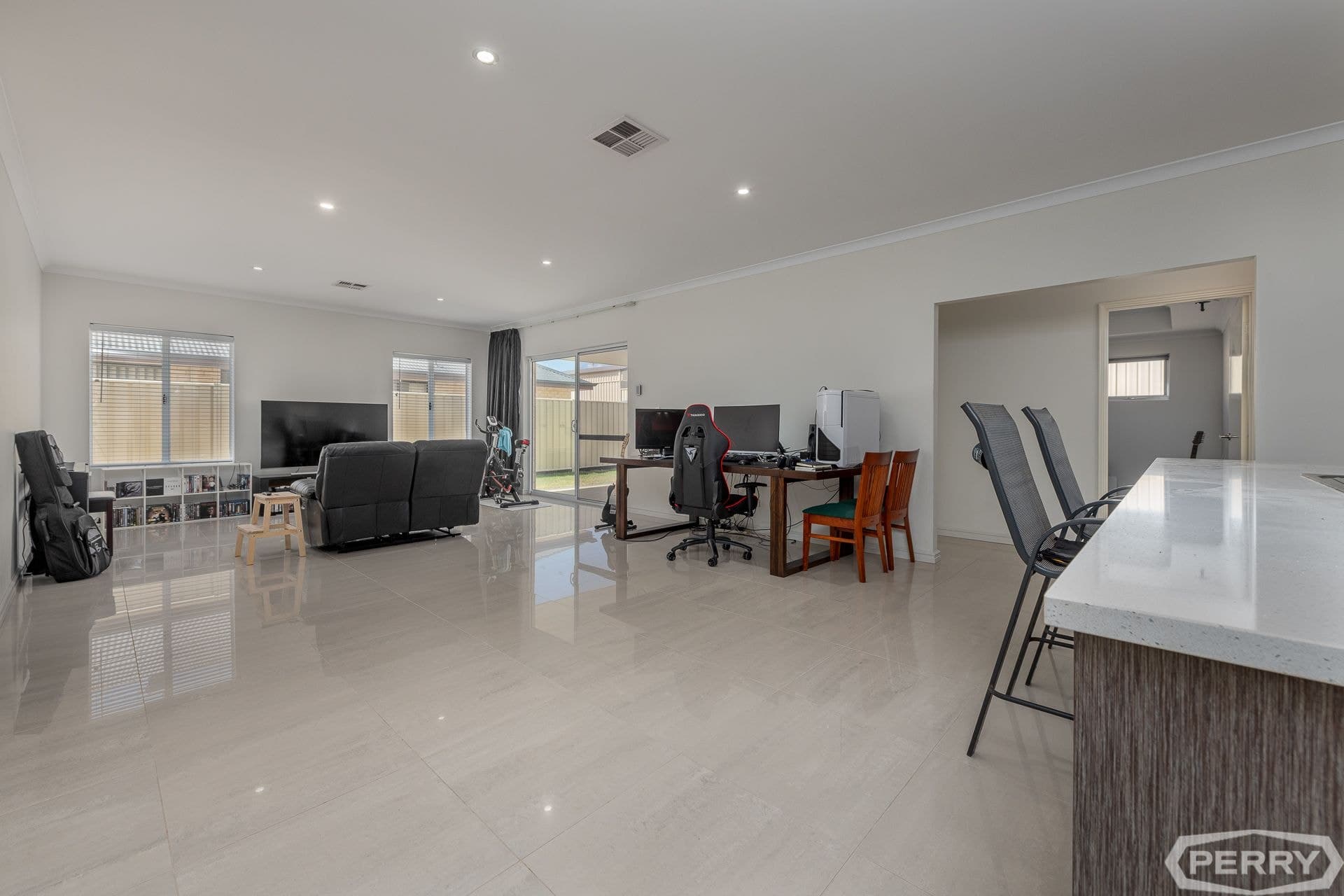 66 Badgerup Avenue Lakelands WA, Lakelands - Thumbnail 6
