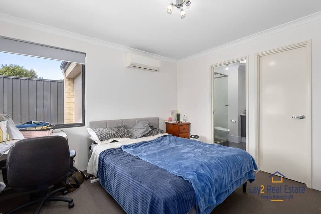 3 Bed / 2 Bath For Sale, 3 Bed / 2 Bath For Sale - Thumbnail 7