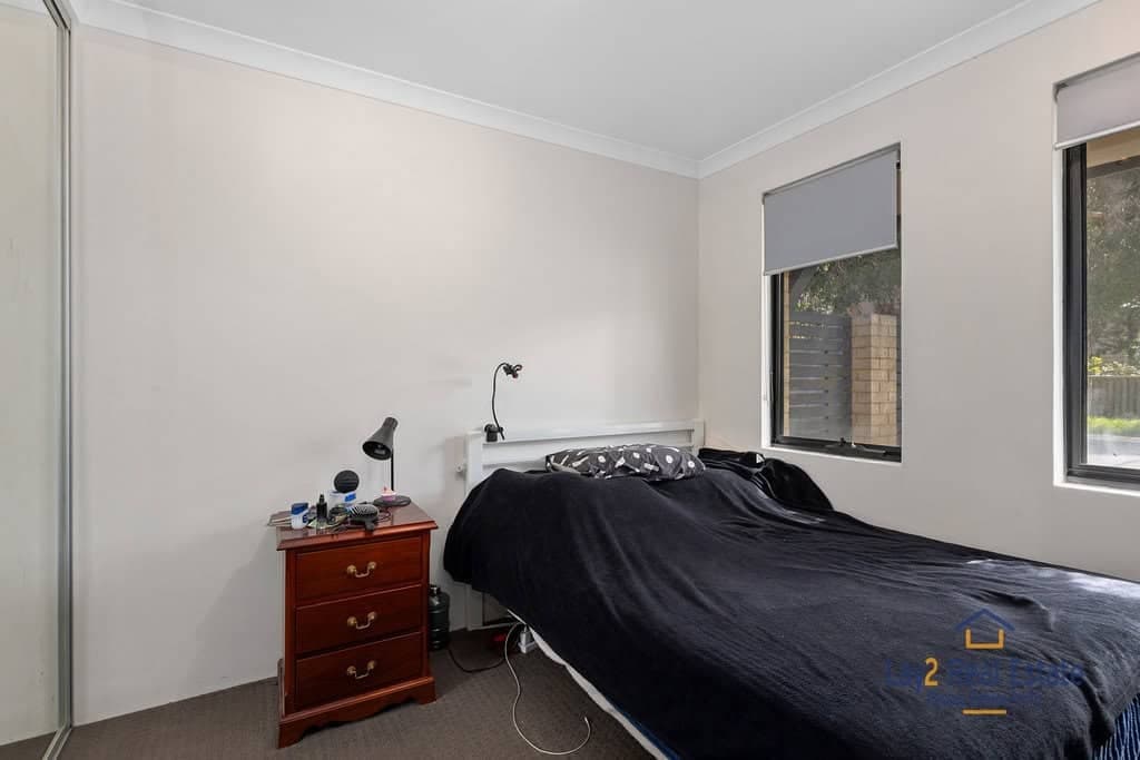 3 Bed / 2 Bath For Sale, 3 Bed / 2 Bath For Sale - Thumbnail 8