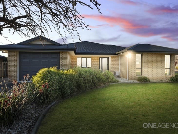 16 Waterford Drive, Sulphur Creek, Sulphur Creek - Thumbnail 3