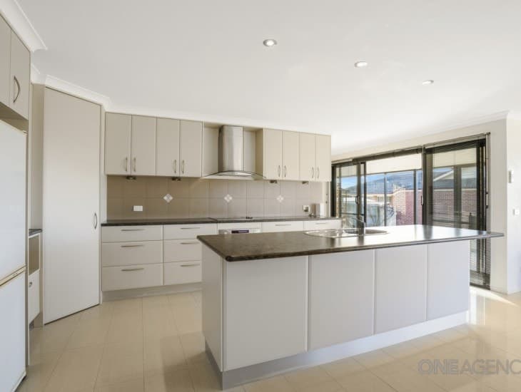 16 Waterford Drive, Sulphur Creek, Sulphur Creek - Thumbnail 4