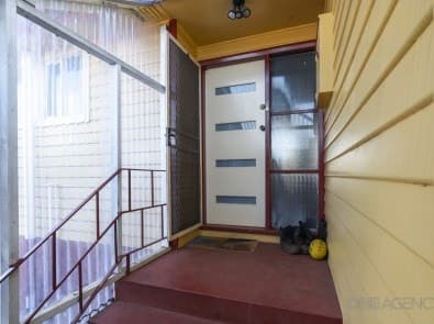 16 Lucas Place, Acton, Acton - Thumbnail 3