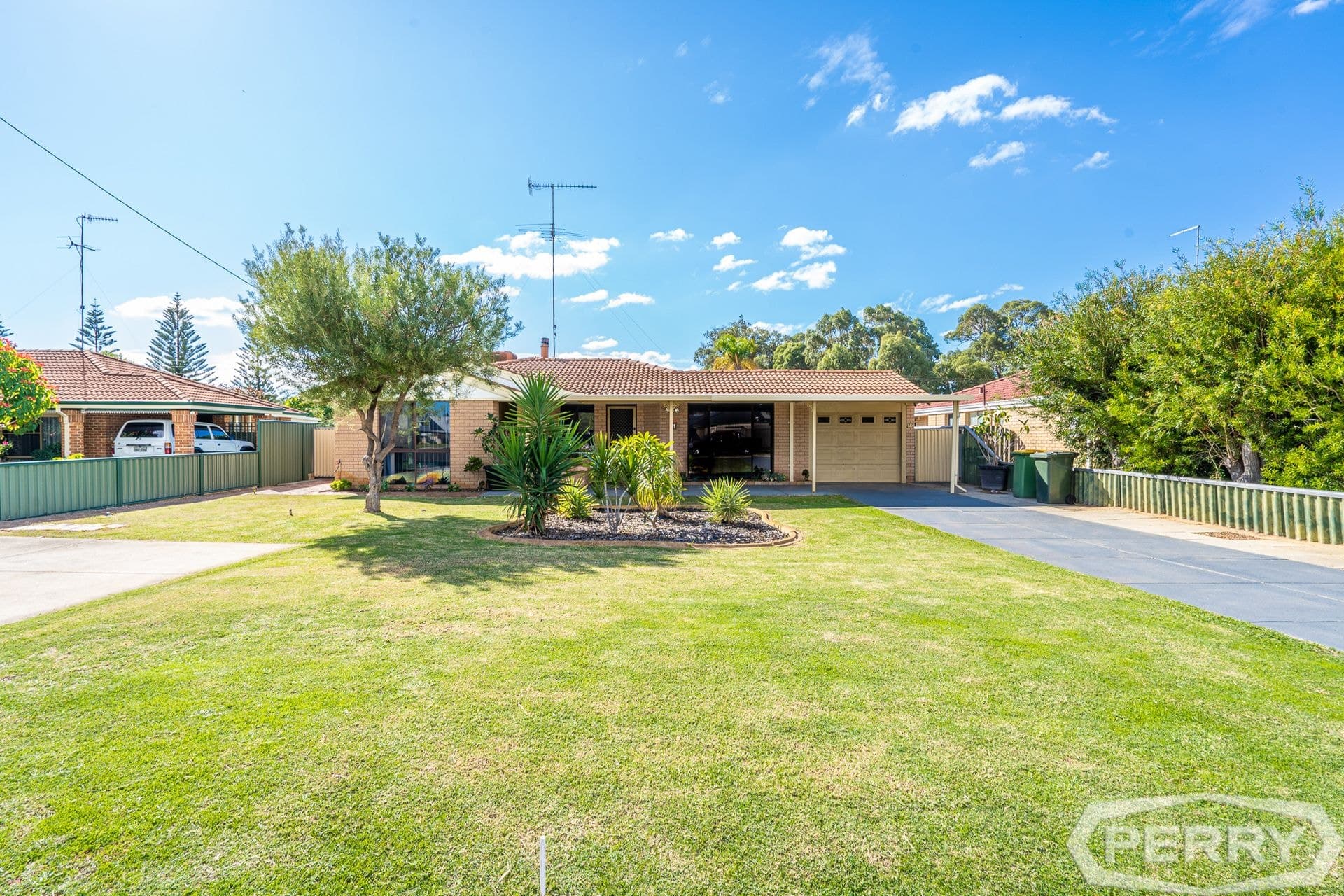11 Windermere Way, Greenfields, Greenfields - Thumbnail 2