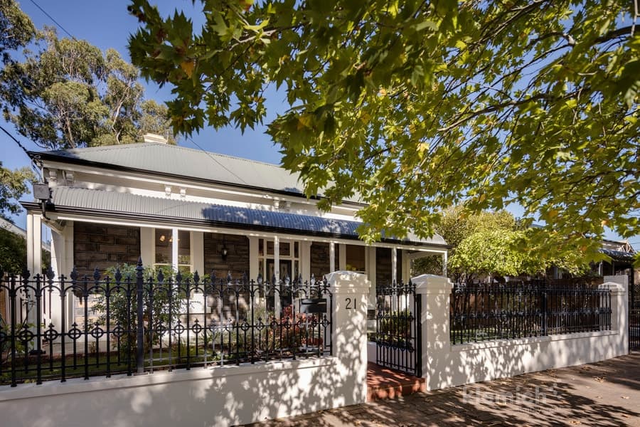 21 Third Avenue, St Peters, St Peters - Image 1