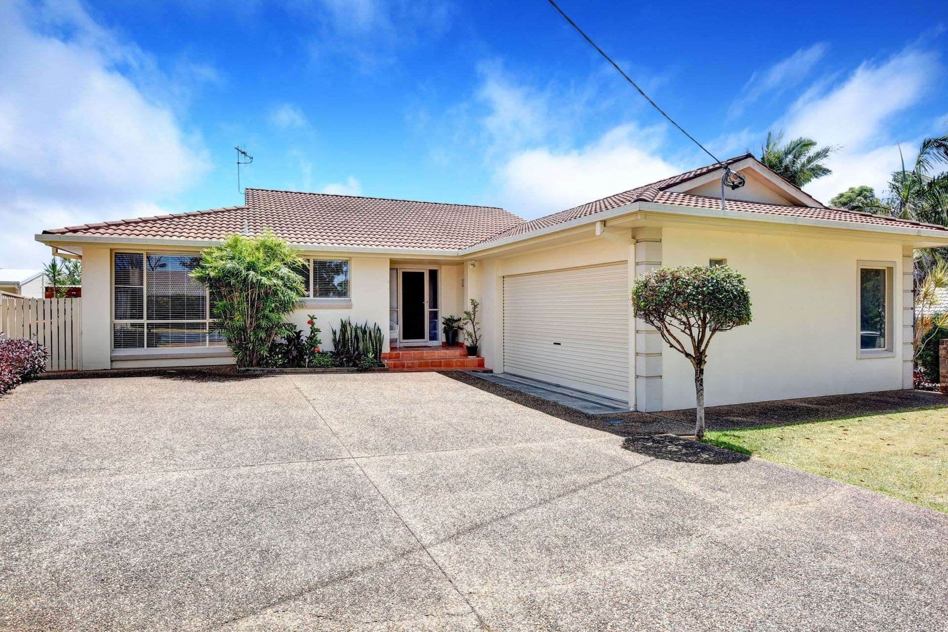 5/190 Pacific Drive Port Macquarie NSW, Port Macquarie - Thumbnail 2