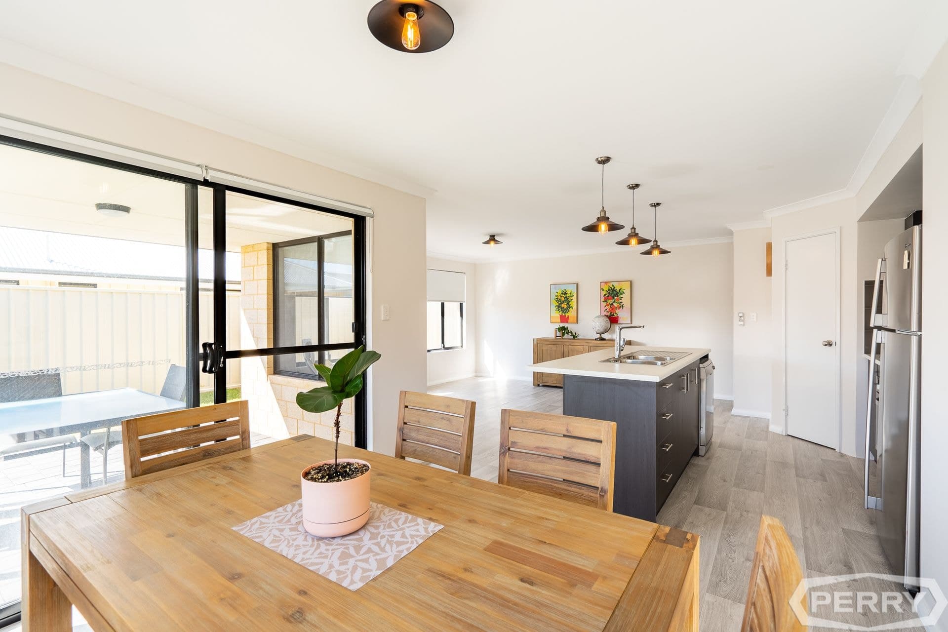 28 Orelia Street, Madora Bay, Madora Bay - Thumbnail 3