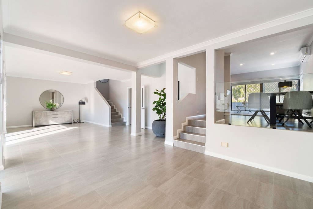4 Bed x 2 Bath Family Home _SOLD, 4 Bed X 2 Bath Family Home _sold - Thumbnail 4