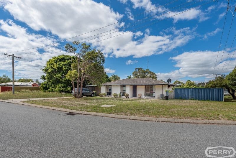 2 Windsor Way, Falcon, Falcon - Thumbnail 3