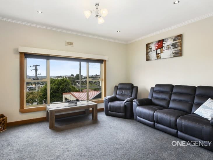 4 Sampson Street, Hillcrest - Thumbnail 3