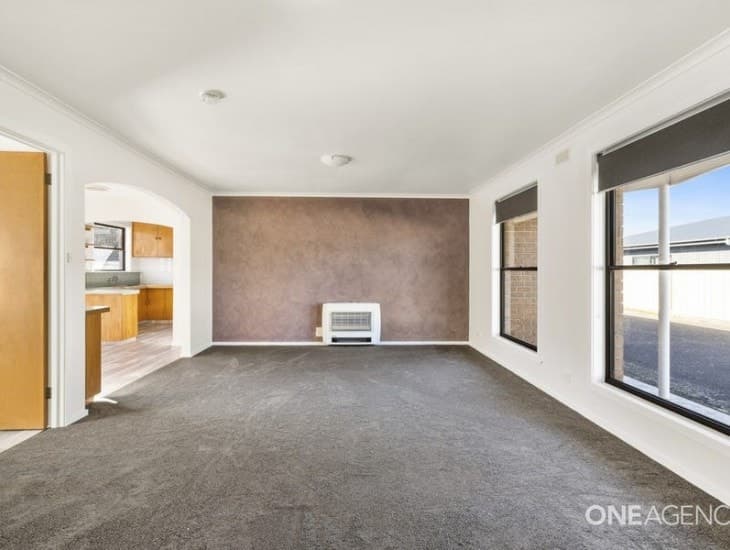 3/22 West Jenner Street, Wynyard - Thumbnail 3