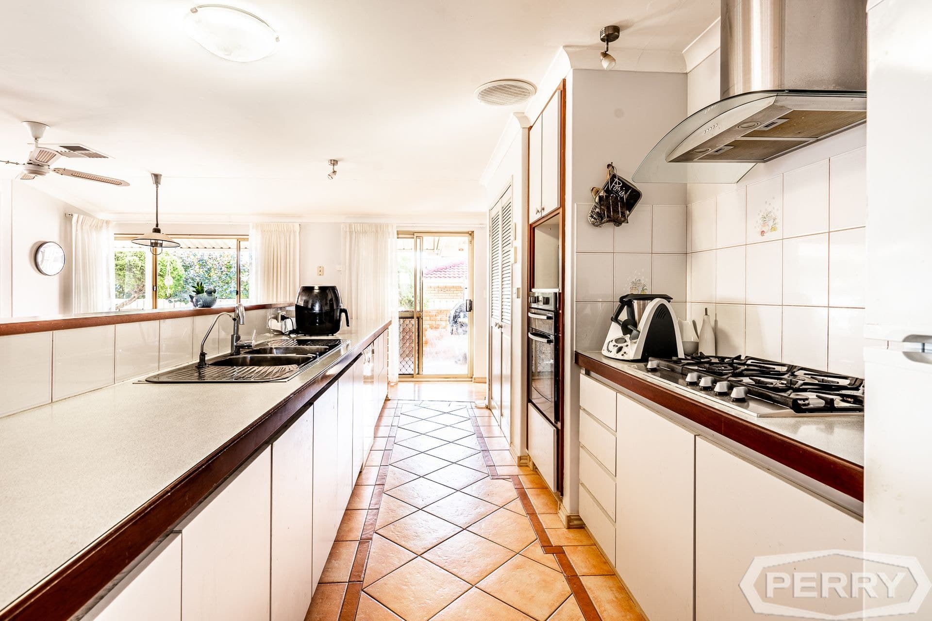 30 Cornwallis Road, Madora Bay, Madora Bay - Thumbnail 8
