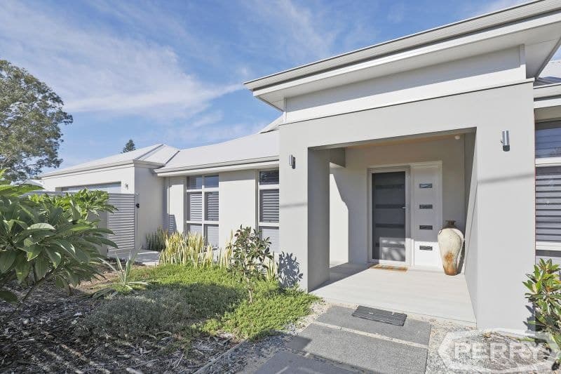 2 Janice Avenue, Falcon, Falcon - Image 1