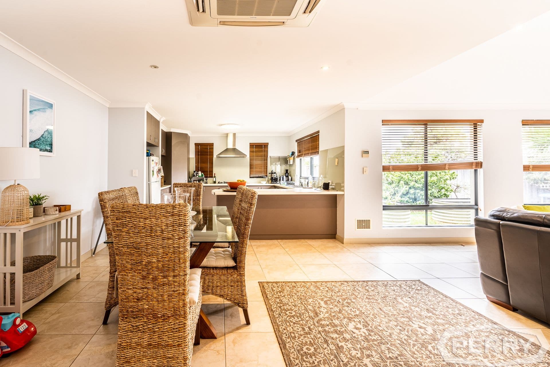 8 Grasshill Grange, Halls Head, Halls Head - Thumbnail 8