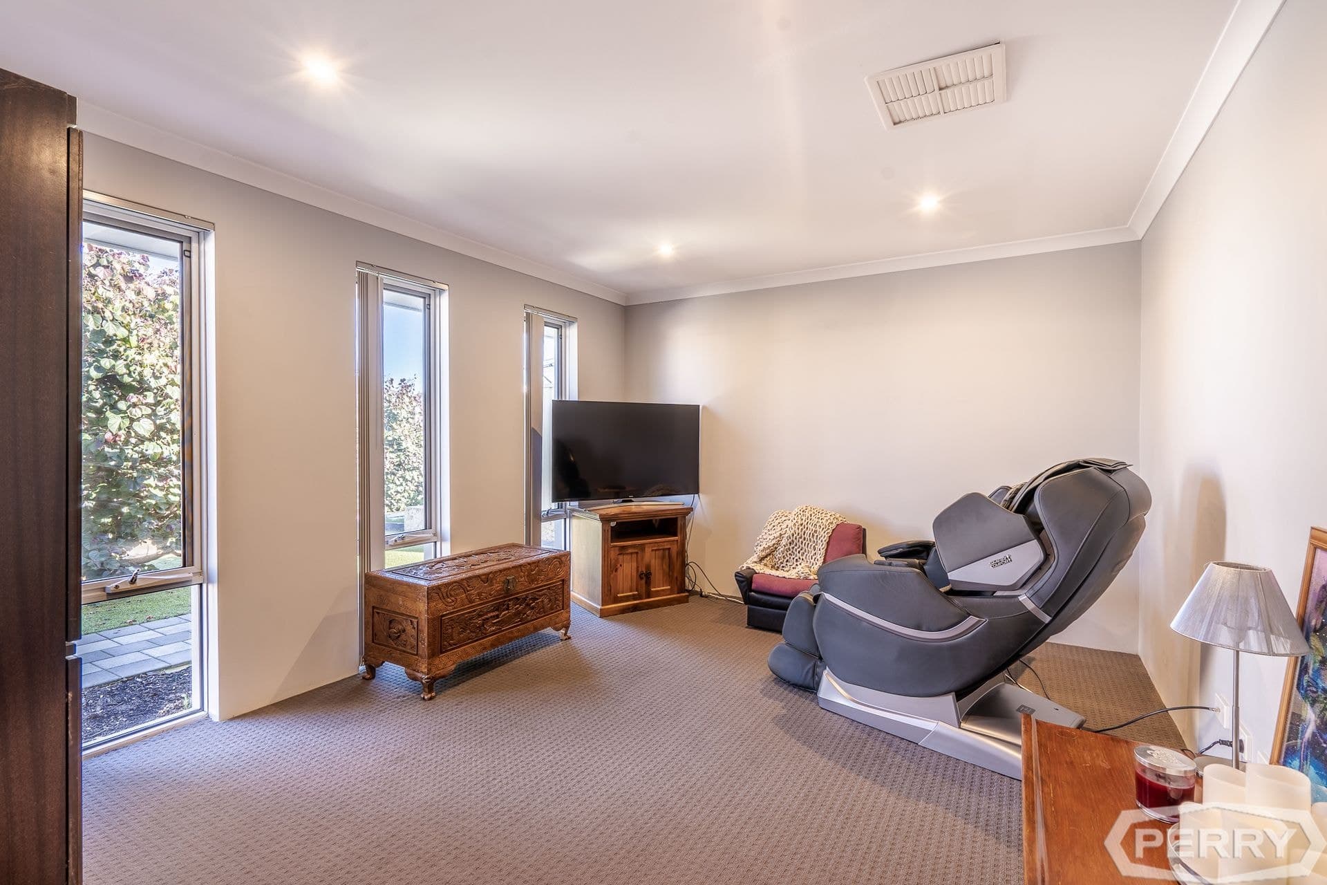 20 Balclutha Crescent, Madora Bay, Madora Bay - Thumbnail 3