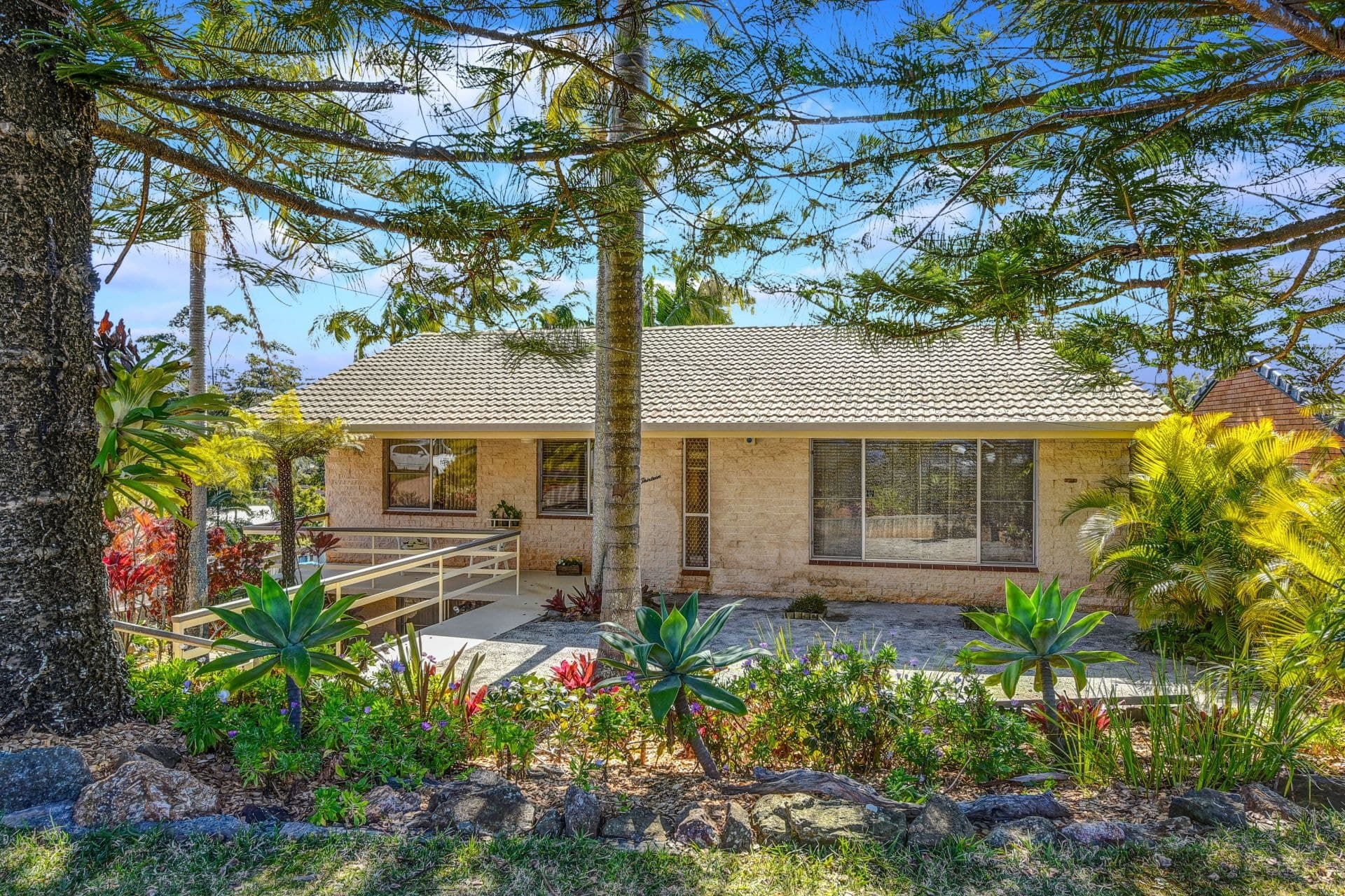 13 Amaroo Parade Port Macquarie NSW, Port Macquarie - Thumbnail 2