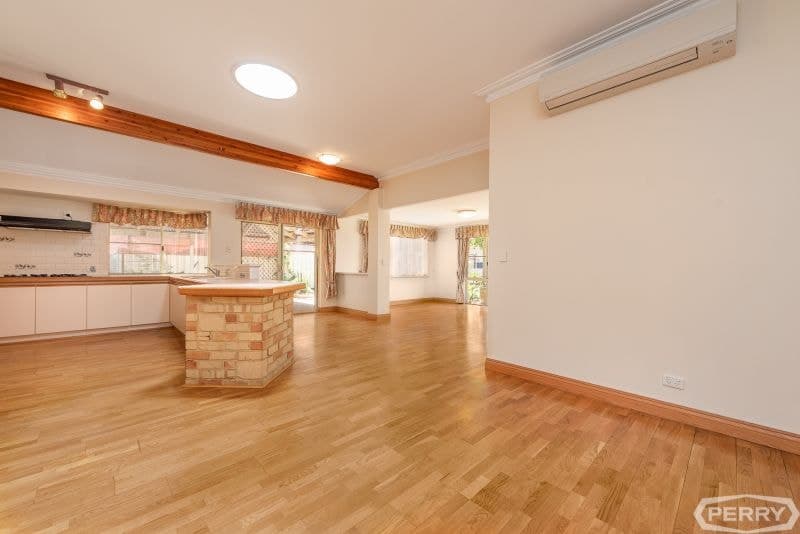 39 Willoughbridge Crescent, Erskine, Erskine - Thumbnail 4