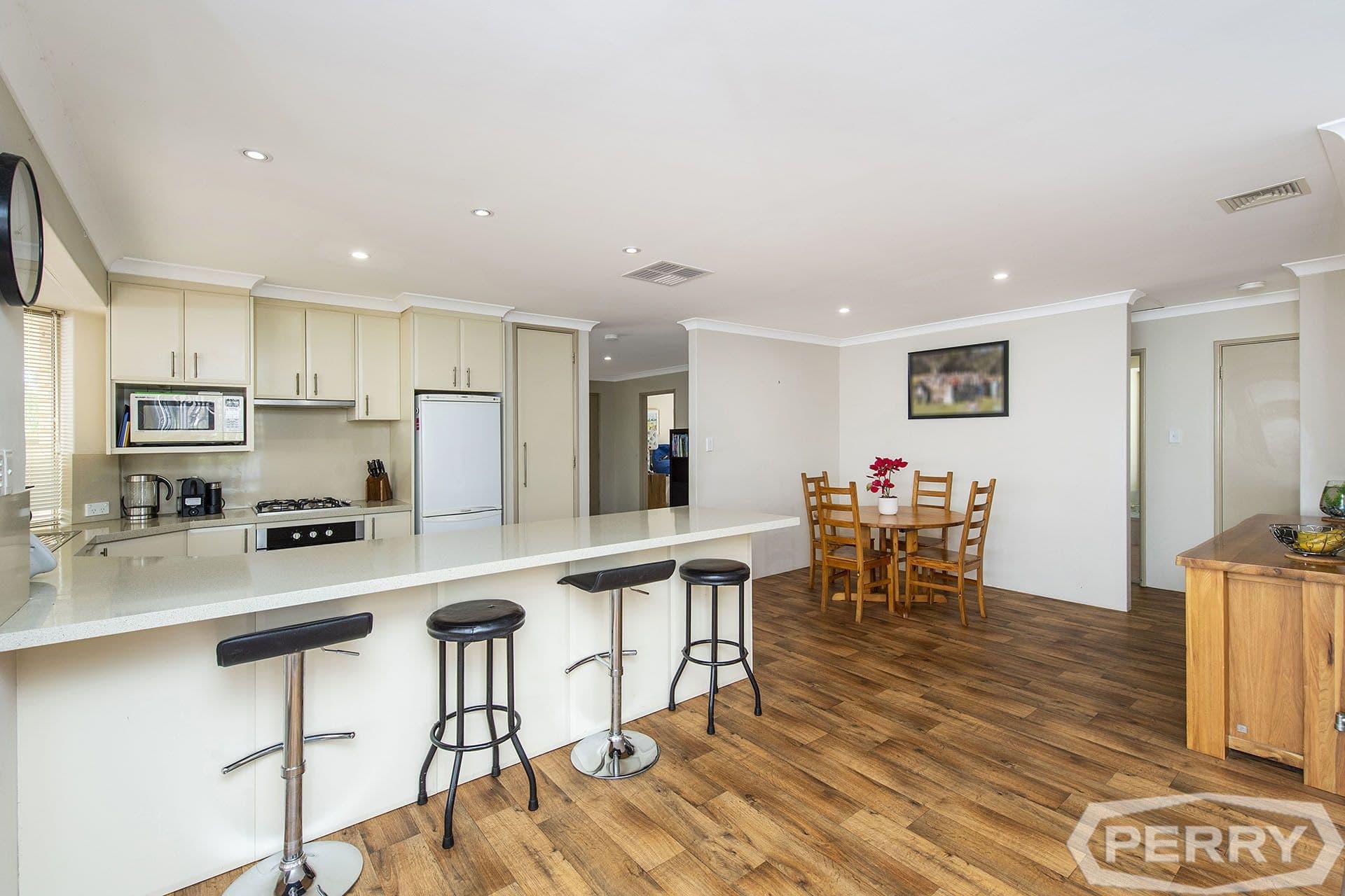 8 Augusta Mews Meadow Springs WA, Meadow Springs - Thumbnail 6