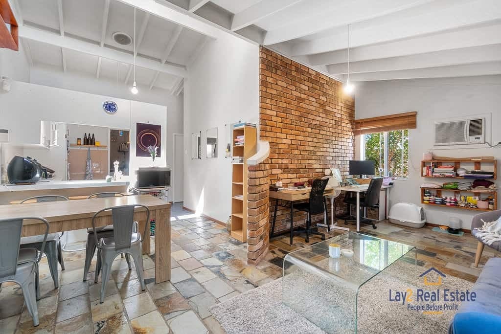 6/31 Waterloo Street Joondanna WA 6060 | (SOLD) Retro Seventies Two Bedroom – End Villa, Joondanna Wa 6060 | (Sold) Retro Seventies Two Bedroom – End Villa - Thumbnail 3