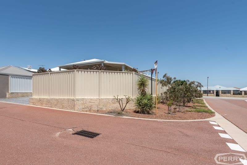 91 Lake Valley Drive, Lakelands, Lakelands - Image 1