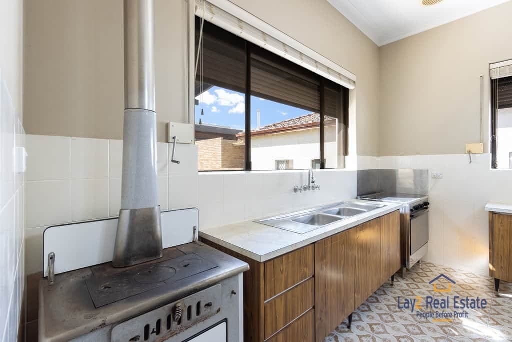 96 Chelmsford Road, Mount Lawley WA 6050 **SOLD**1920’s Bones with a Mediterranean Make Over, Mount Lawley - Thumbnail 4