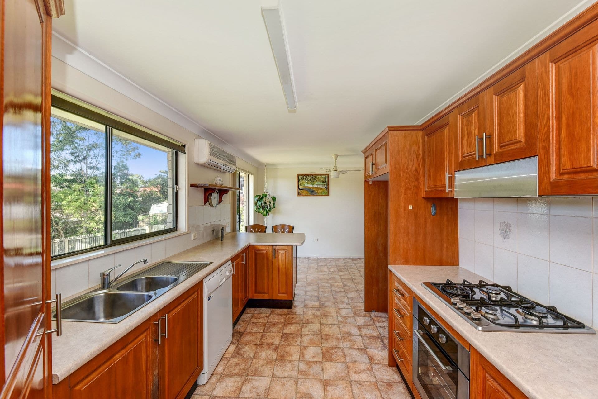 10 Banksia Avenue Port Macquarie NSW, Port Macquarie - Thumbnail 6