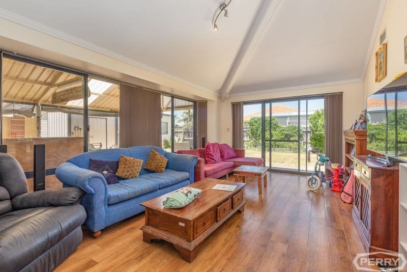 11 Keppel Mews, Halls Head, Halls Head - Thumbnail 5