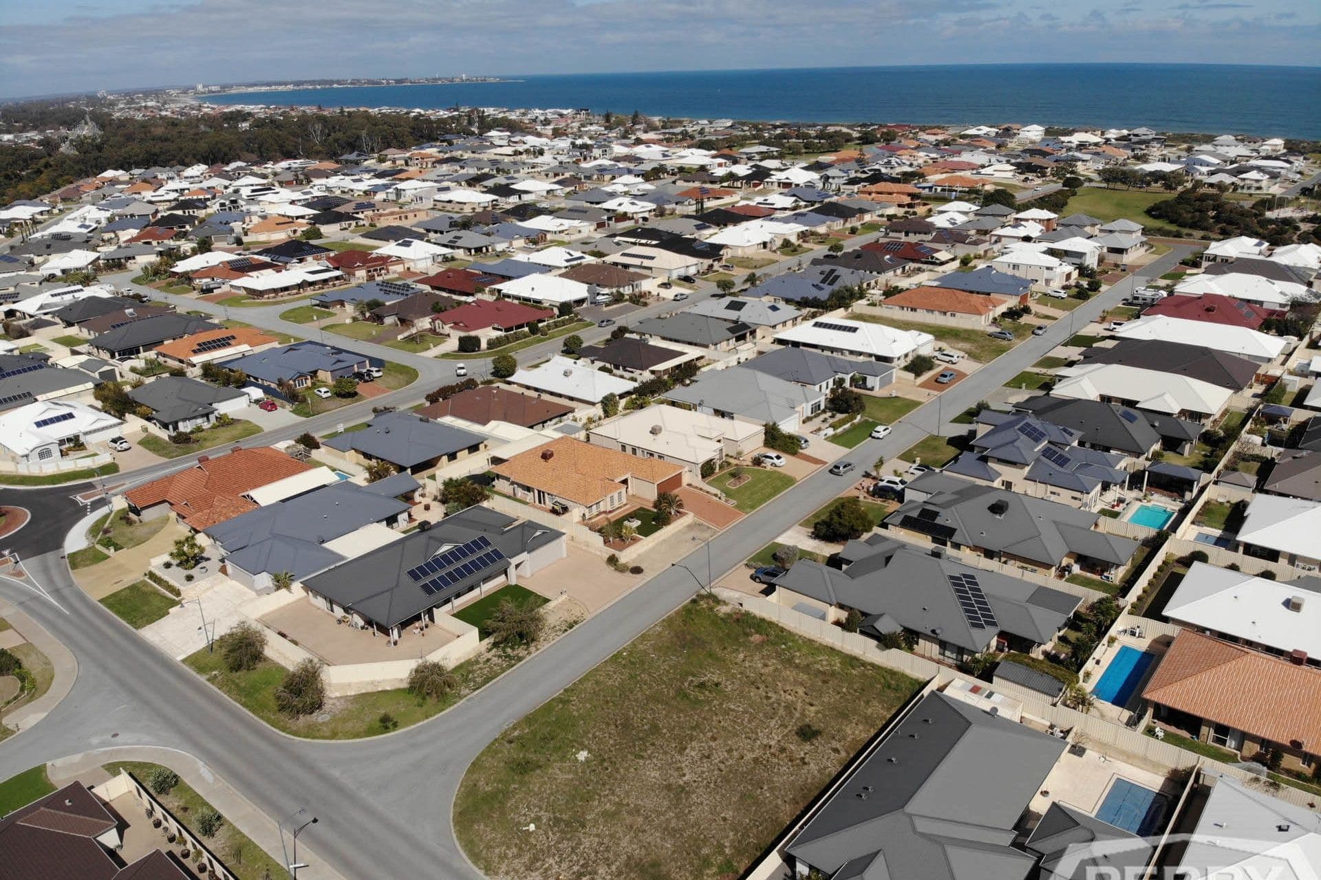 7 Victor Drive, Madora Bay, Madora Bay - Thumbnail 2