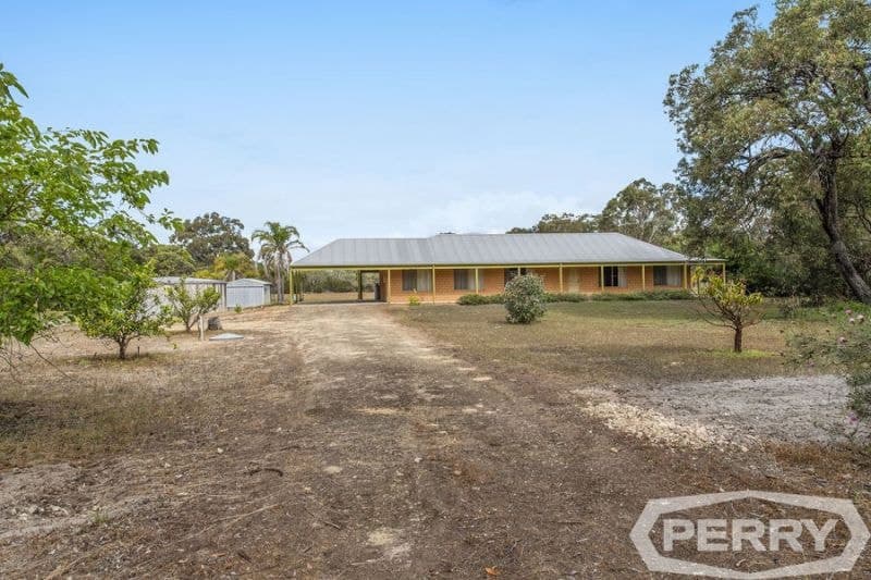 130 Watson Drive Barragup WA, Barragup - Thumbnail 2