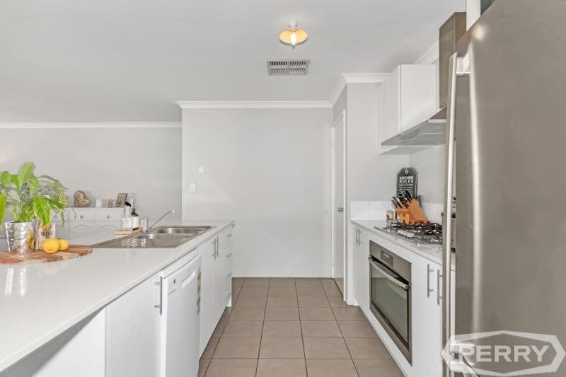 10 Hopetoun Bend, Dawesville, Dawesville - Thumbnail 5