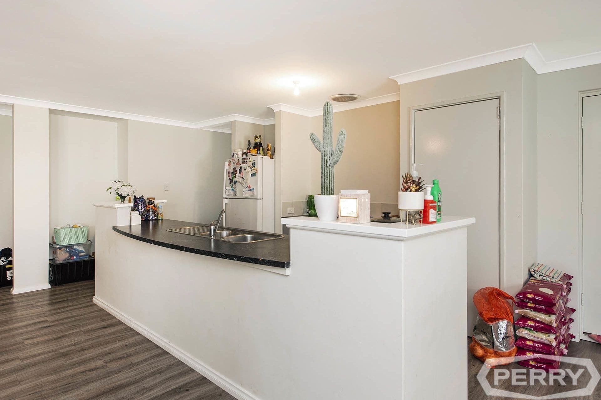 8 Dyer Lane, Lakelands, Lakelands - Thumbnail 4