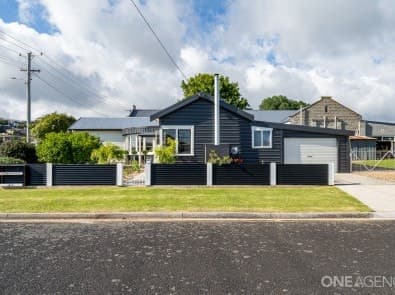 10 Ironcliffe Road, Penguin, Penguin - Image 1