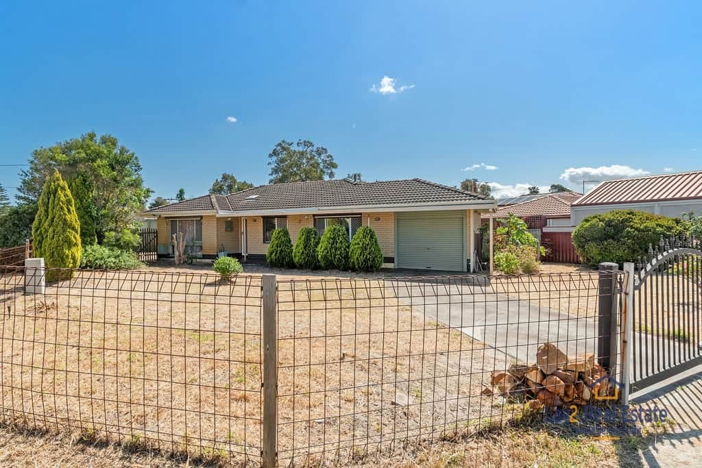 2 Farley Way, Bayswater WA 6053 UNDER OFFER! 3 Bed on Corner 738sqm Duplex Block, Bayswater - Thumbnail 3