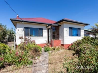 49 Stirling Street, Hillcrest, Hillcrest - Image 1