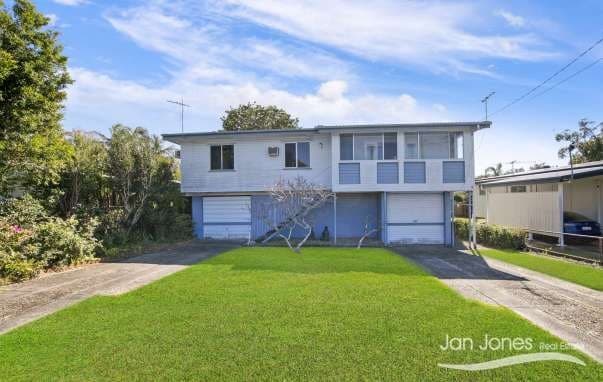 22 Hibiscus Avenue, Redcliffe - Image 1
