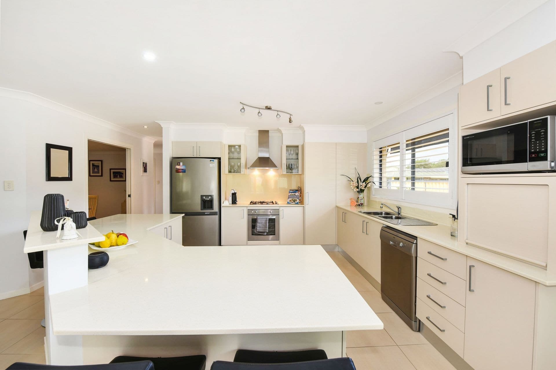 16 Castle Court Port Macquarie NSW, Port Macquarie - Thumbnail 3