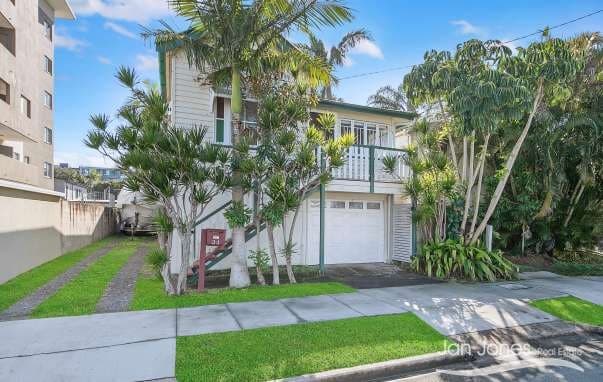 24 Sydney Street, Redcliffe - Image 1