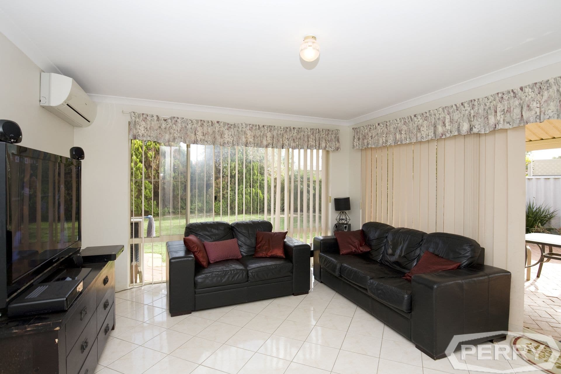 10 Rousham Crescent Erskine WA, Erskine - Thumbnail 4
