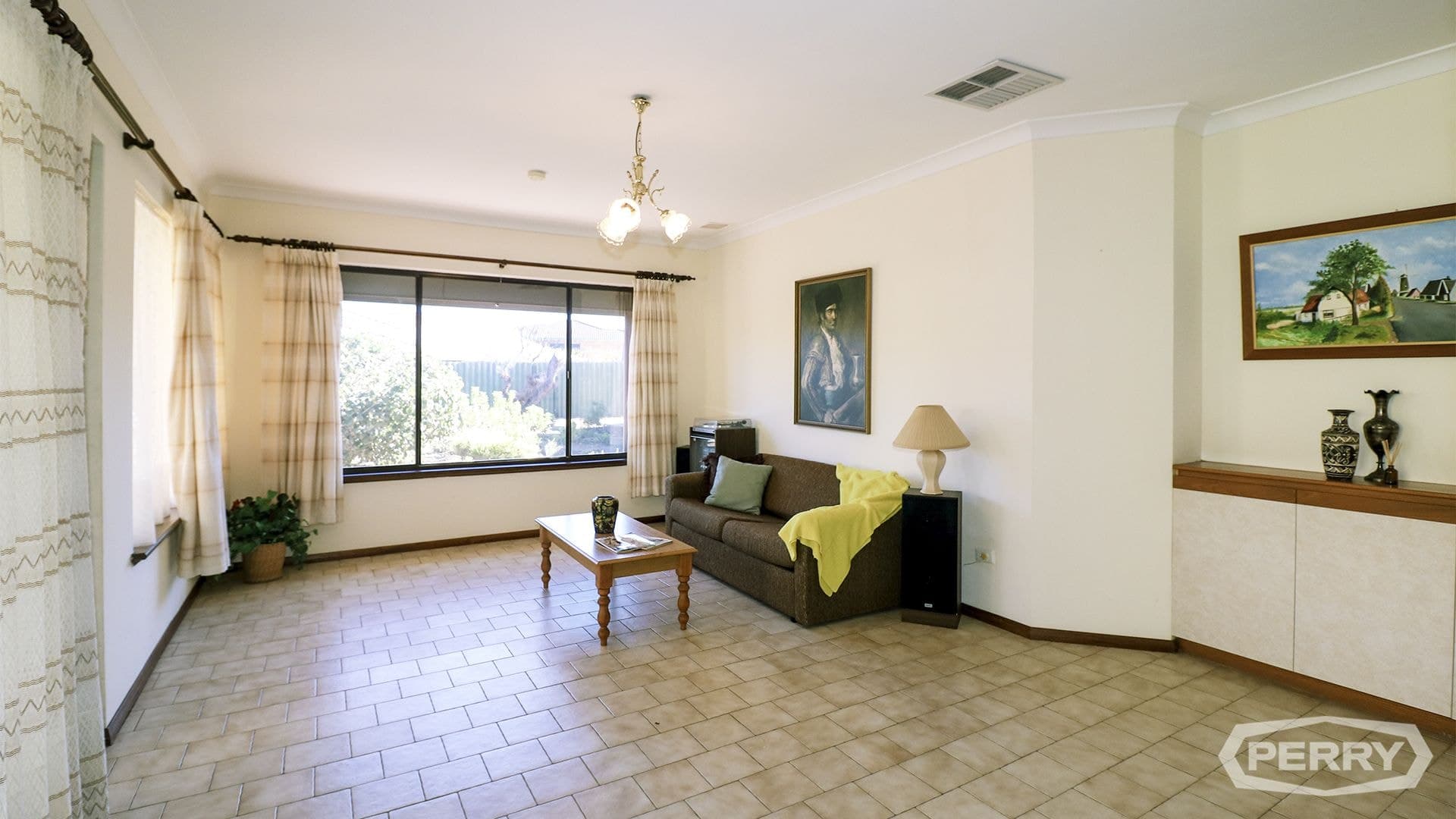 39 Oaklands Avenue Halls Head WA, Halls Head - Thumbnail 7