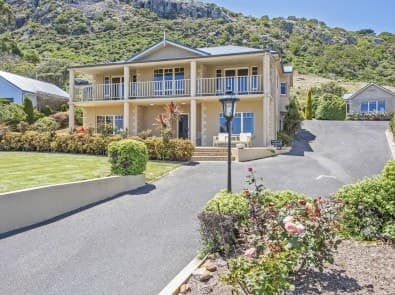 8 Alexander Terrace, Stanley, Stanley - Image 1
