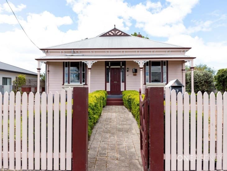 47 Saunders Street, Wynyard - Image 1