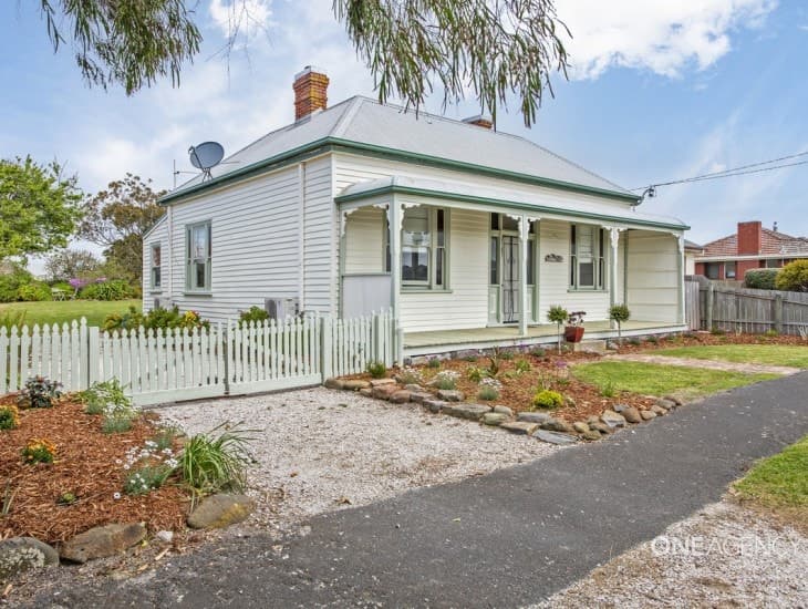 21 Hale Street, Stanley, Stanley - Thumbnail 2
