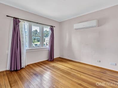 34 Collins Street, Brooklyn, Brooklyn - Thumbnail 2